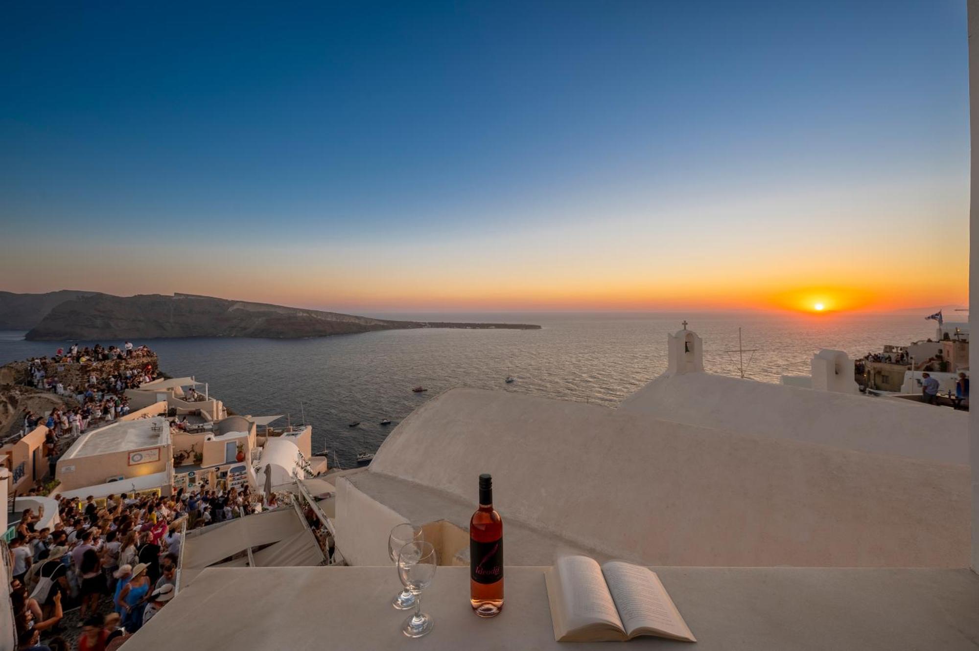 Sole D'Oro Sunset & Caldera View Grand Suite Ия Экстерьер фото